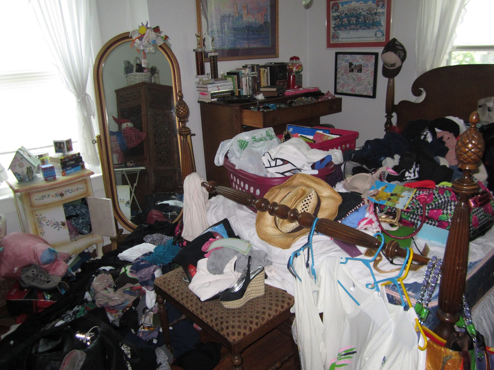 My room is a mess essay